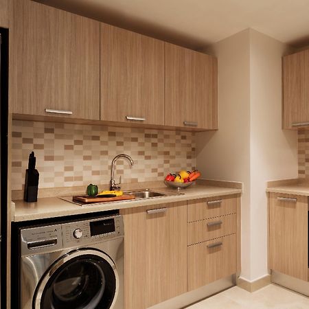 Al Najada Hotel Apartments By Oaks Doha Eksteriør bilde