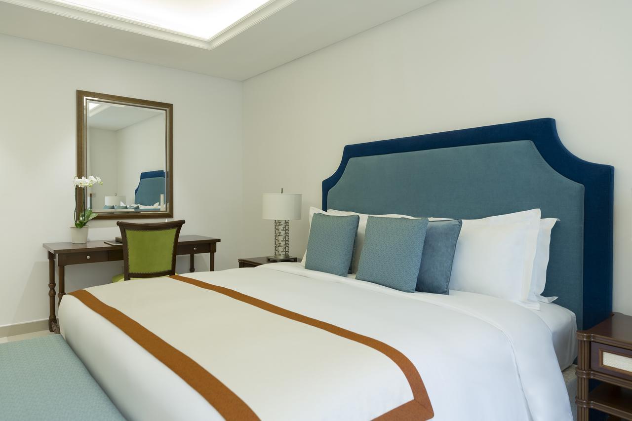Al Najada Hotel Apartments By Oaks Doha Eksteriør bilde
